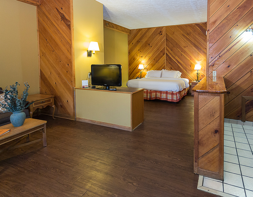 Timbers Lodge King Standard Suite